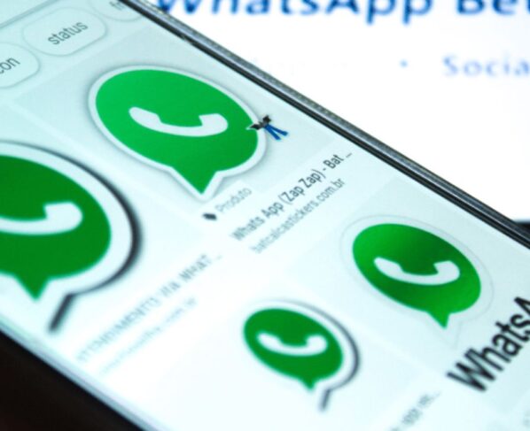 Propaganda eleitoral pelo WhatsApp é permitida ou configura assédio? Entenda. (Foto: Adriana Toffetti / A7 Press / Folhapress)